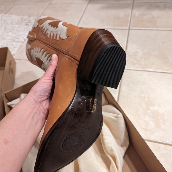 RANCH ROAD BOOTS SCARLETT FIREBIRD TALL Boots-SNIPTOE NWT - Picture 2 of 4